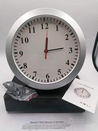 Orologio con telecamera nascosta