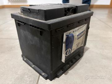 Batteria norauto per macchina 12V,52 Ah