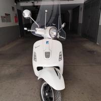 Piaggio Vespa 300 GTS - 2009