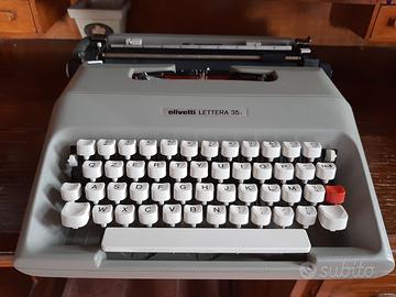 Macchina da scrivere Olivetti