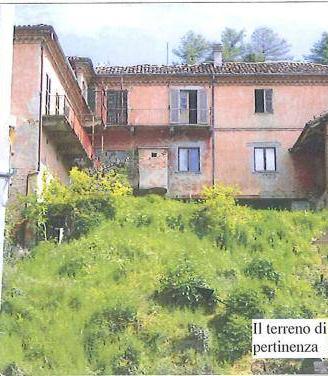 Immobile in asta di 300 m² con più di 5 locali a F