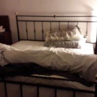 Letto ferro battuto.