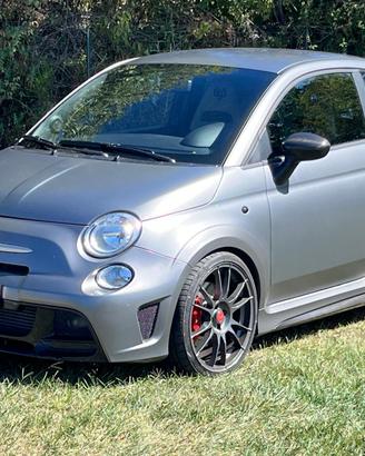 Abarth 695 Biposto