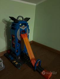 Mega garage hot wheels