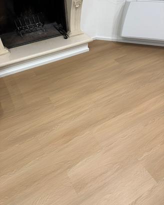 Pavimento SPC marca Skema colore faggio crudo