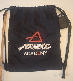 Sacca Airness Academy. Con tasca e zip. Come Nuova