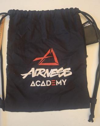 Sacca Airness Academy. Con tasca e zip. Come Nuova