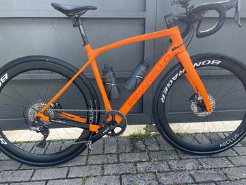 Gravel Pinarello Granger X5 carbonio