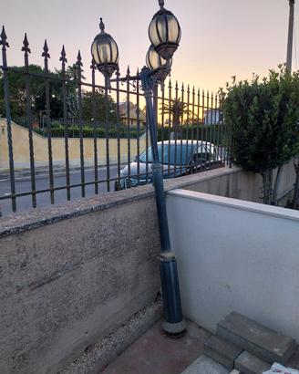 Lampione da esterno in ferro battuto