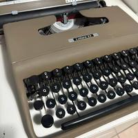 Olivetti lettera 22