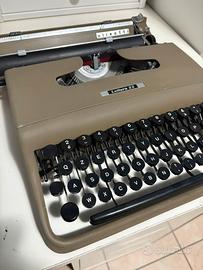 Olivetti lettera 22