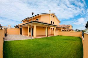 Anzio - Lavinio stazione Villa Angolare NUOVA COST