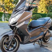 Scooter  elettrico JONWAY MJS e L3e-A1
