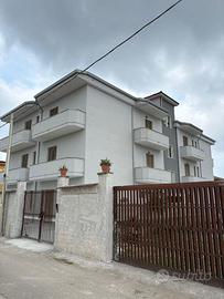 RIF.423 FRONTE VILLAGGIO COPPOLA - APPARTAMENTI IN