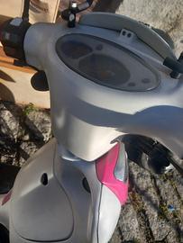 Aprilia Scarabeo 50 - 2012