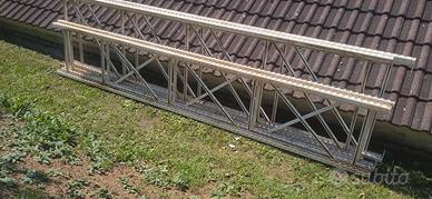 Fianchi per scaffalature metalliche componibili