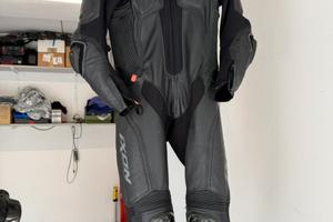 Tuta moto intera in pelle IXON