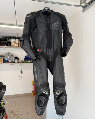 Tuta moto intera in pelle IXON