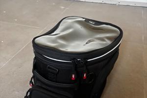 Borsa serbatoio Givi Tanklock XS320Y