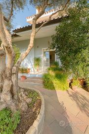 Villa libera su 4 lati