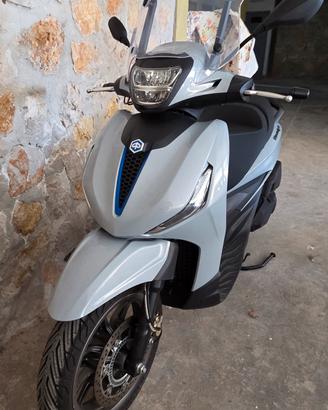 piaggio beverly 400