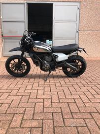 Ducati Scrambler Icon 800