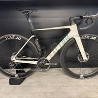 FACTOR Ostro VAM 2.0 SRAM FORCE AXS tg. 52