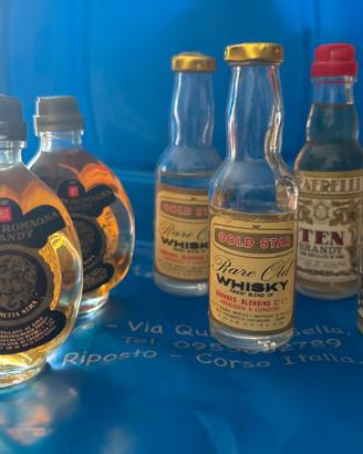 Bottigliette di liquori mignon anni '80