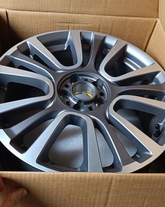 500L cerchi in lega 17"