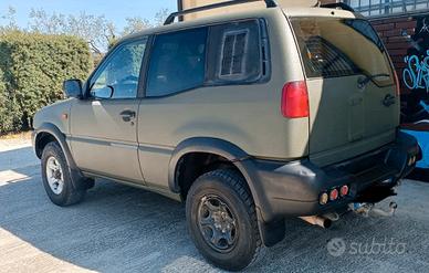 Nissan terrano 2,7