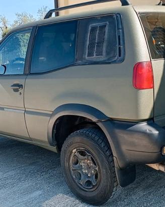 Nissan terrano 2,7