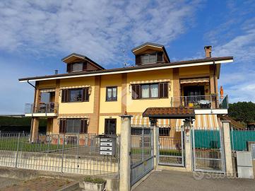 5 LOCALI A SANTENA