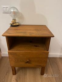 Coppia comodini in legno massello stile rustico