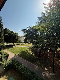 Stanza singolacon balcone zona isolotto