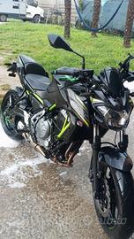moto  kawasaki 