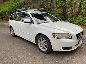 VOLVO V50 D2 1.6 POLAR