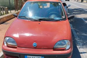 FIAT 600