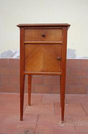 Due Comodini in legno Noce e base marmo fine 800