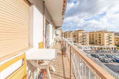 QUADRILOCALE IN VIA TUSCOLANA!