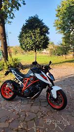 KTM Superduke 1290 