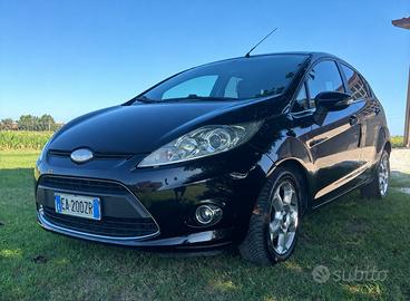 Ford Fiesta 1.4 5 porte Bz.- GPL Titanium