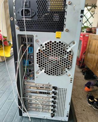 Computer desktop Asus I5 8gb ram
