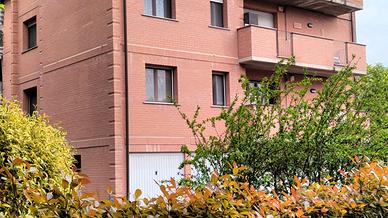 Ampio trilocale con garage, cantina e posto auto