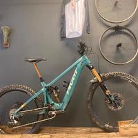 Pivot Shuttle LT Tg. M