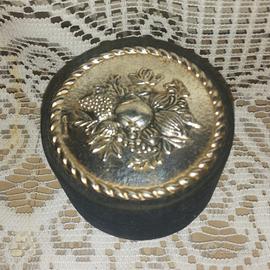 Scatola portagioie con coperchio argento 800