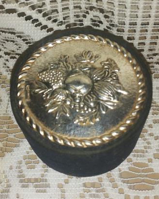 Scatola portagioie con coperchio argento 800