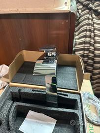 Miscelatore a cascata per lavabo