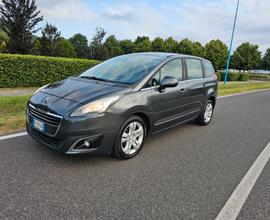 PEUGEOT 5008 1.6 HDI 7 POSTI AUTOMATICO