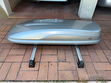 Baule auto originale mini con attacchi compresi.