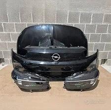 Musata completa di accessori Opel corsa